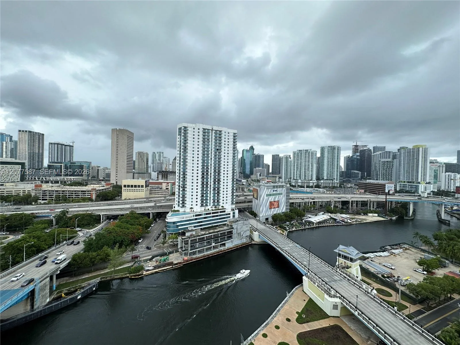 10 SW South River Dr # PHI02, Miami, FL 33130 photo 7
