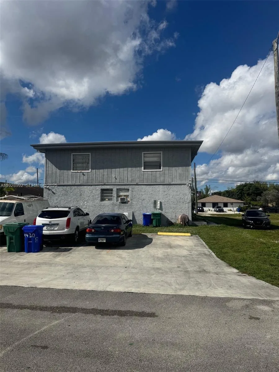 1410 SW 44th Ave # 1-5, Fort Lauderdale, FL 33317 photo 3