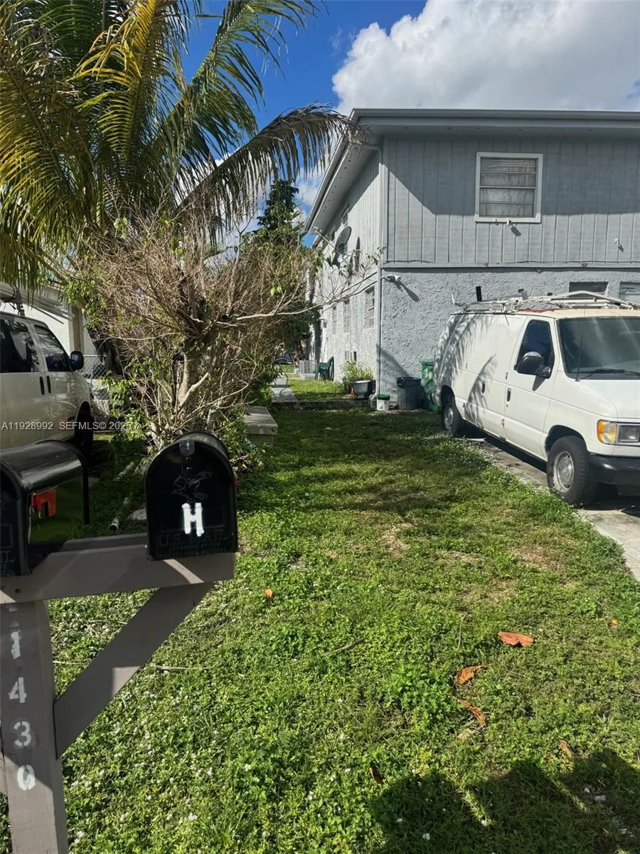 1410 SW 44th Ave # 1-5, Fort Lauderdale, FL 33317 photo 4