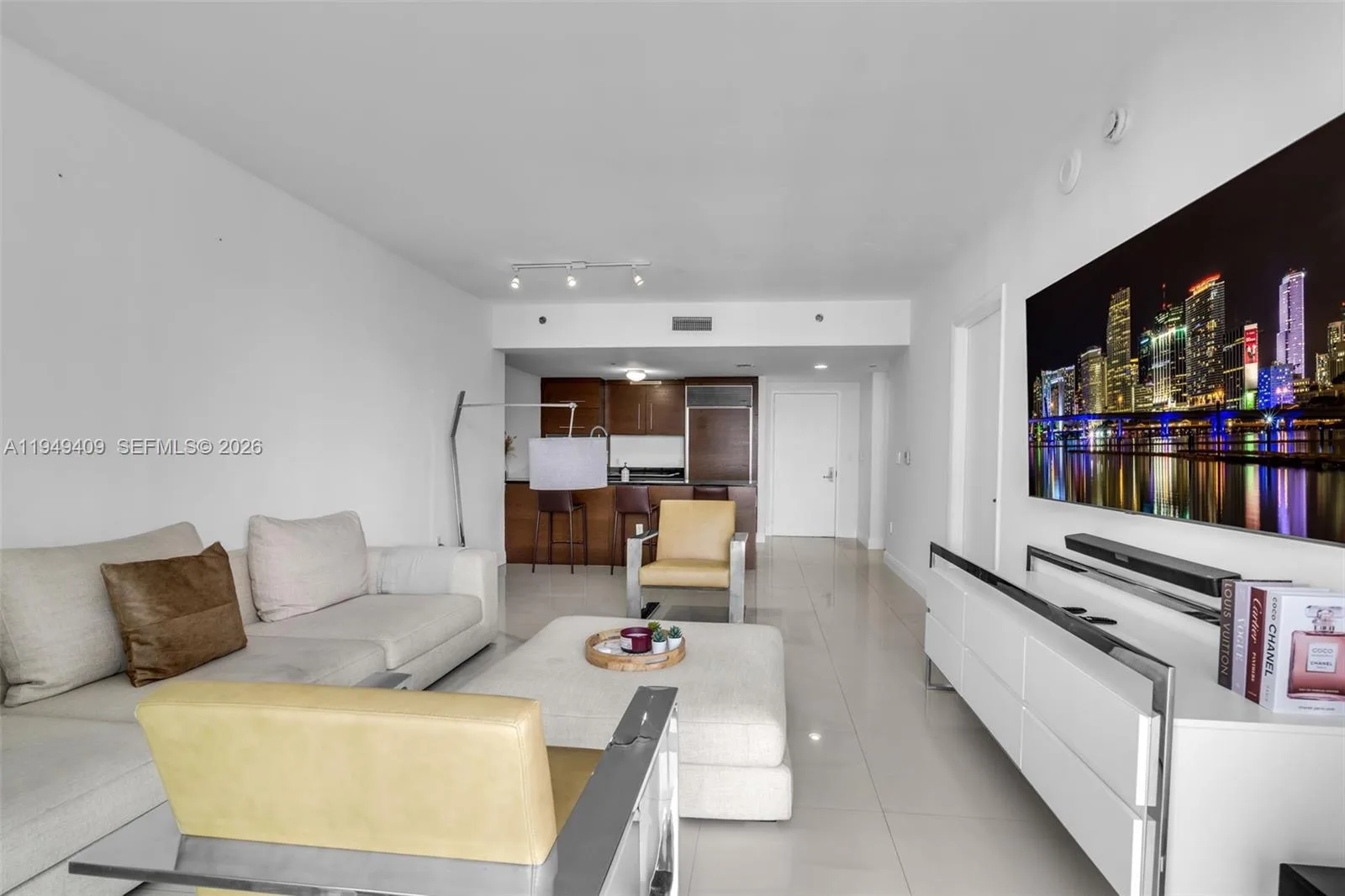 465 Brickell Ave # 4006, Miami, FL 33131 photo 11