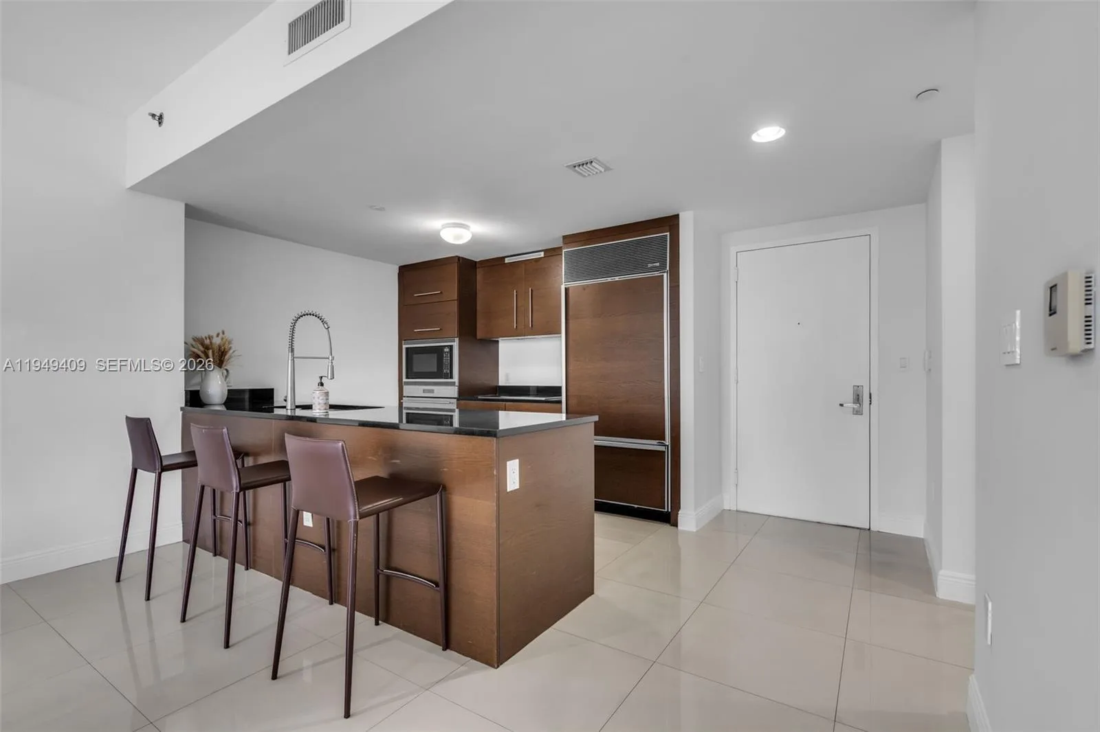 465 Brickell Ave # 4006, Miami, FL 33131 photo 7