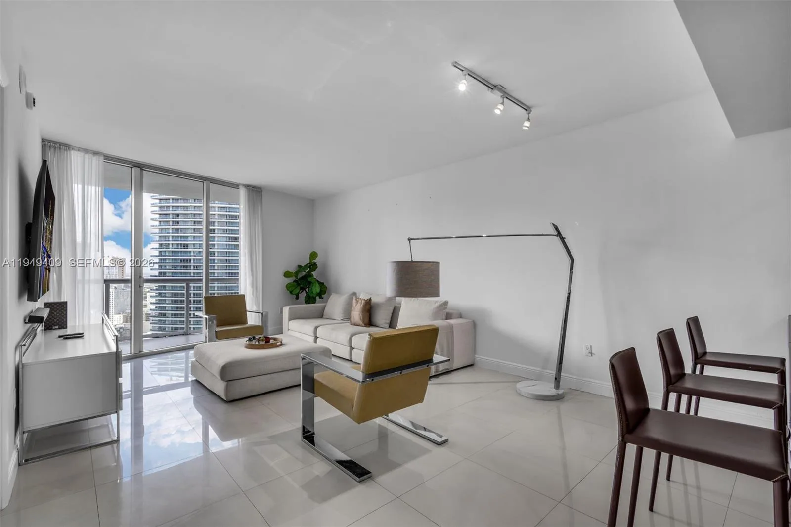 465 Brickell Ave # 4006, Miami, FL 33131 photo 8