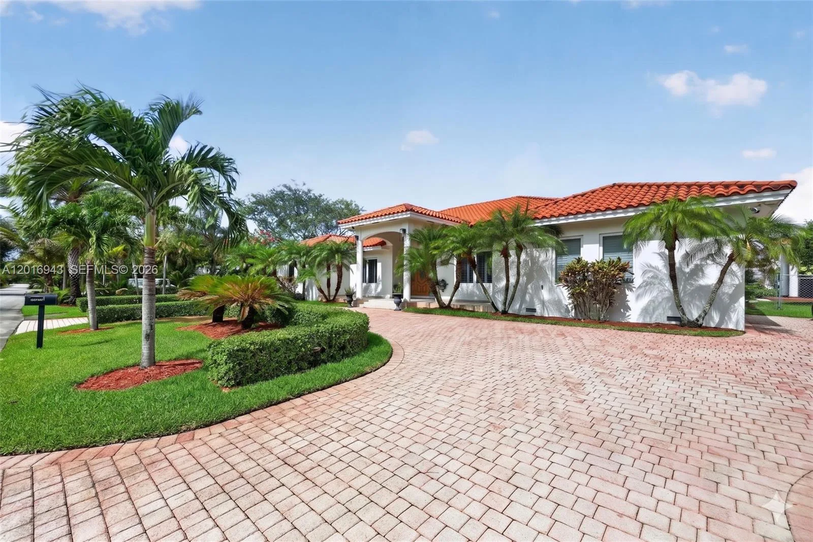 18461 SW 83rd Ave, Cutler Bay, FL 33157
