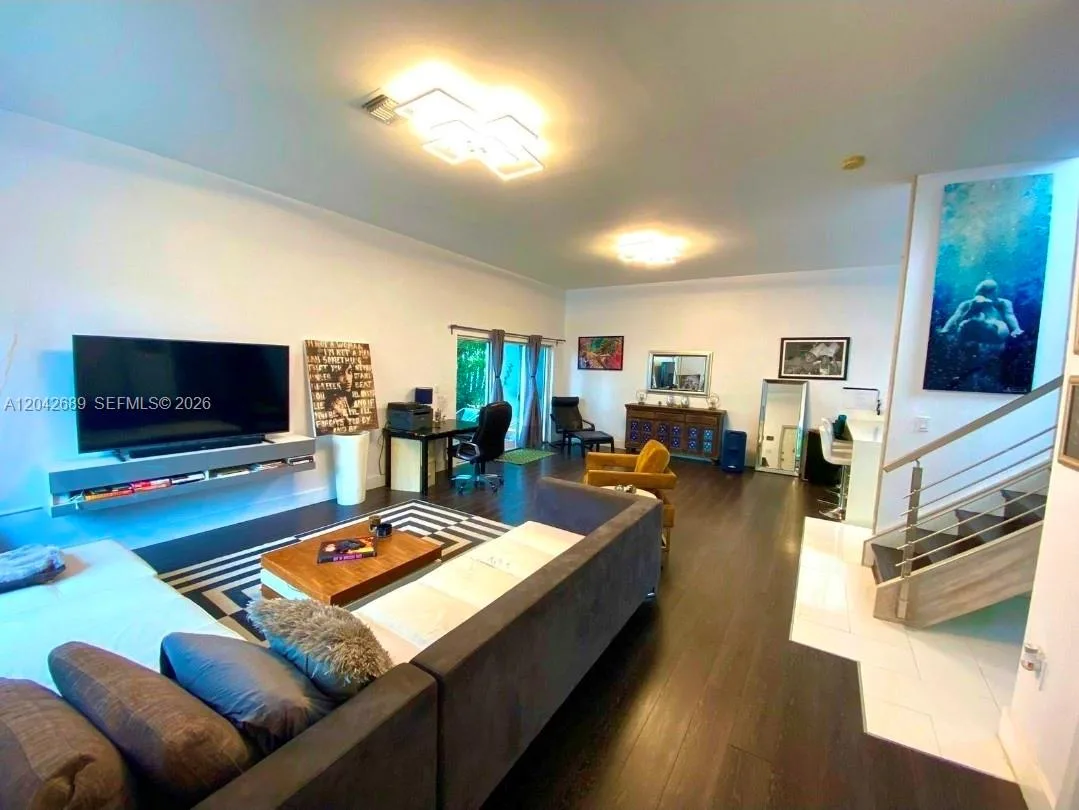 2732 SW 26 St # 2732, Miami, FL 33133 photo 2
