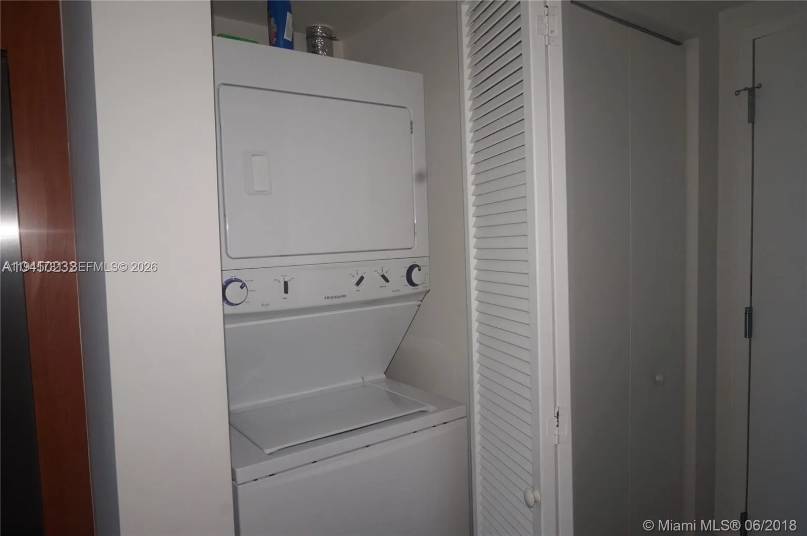 185 SW 7th St # 2006, Miami, FL 33130 photo 11