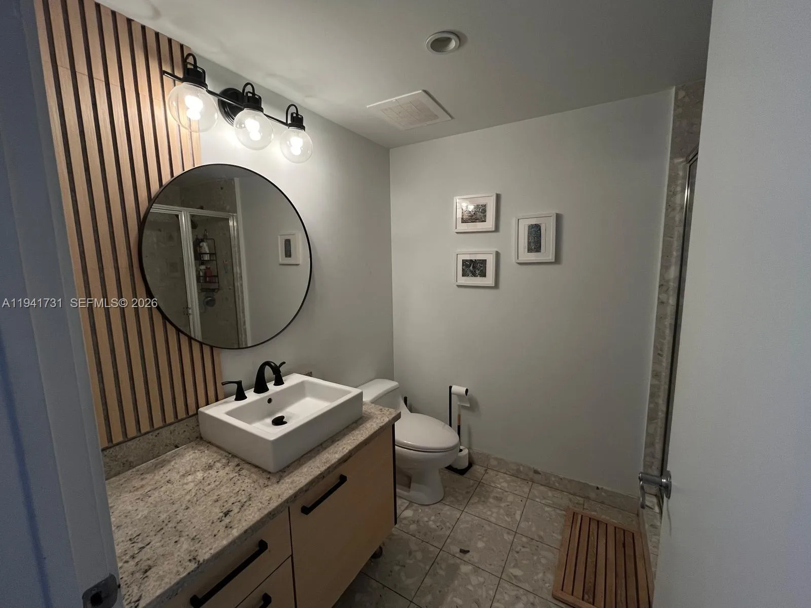 185 SW 7th St # 2006, Miami, FL 33130 photo 8
