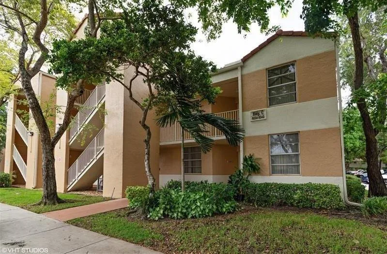8242 NW 24th Street # 8242, Coral Springs, FL 33065