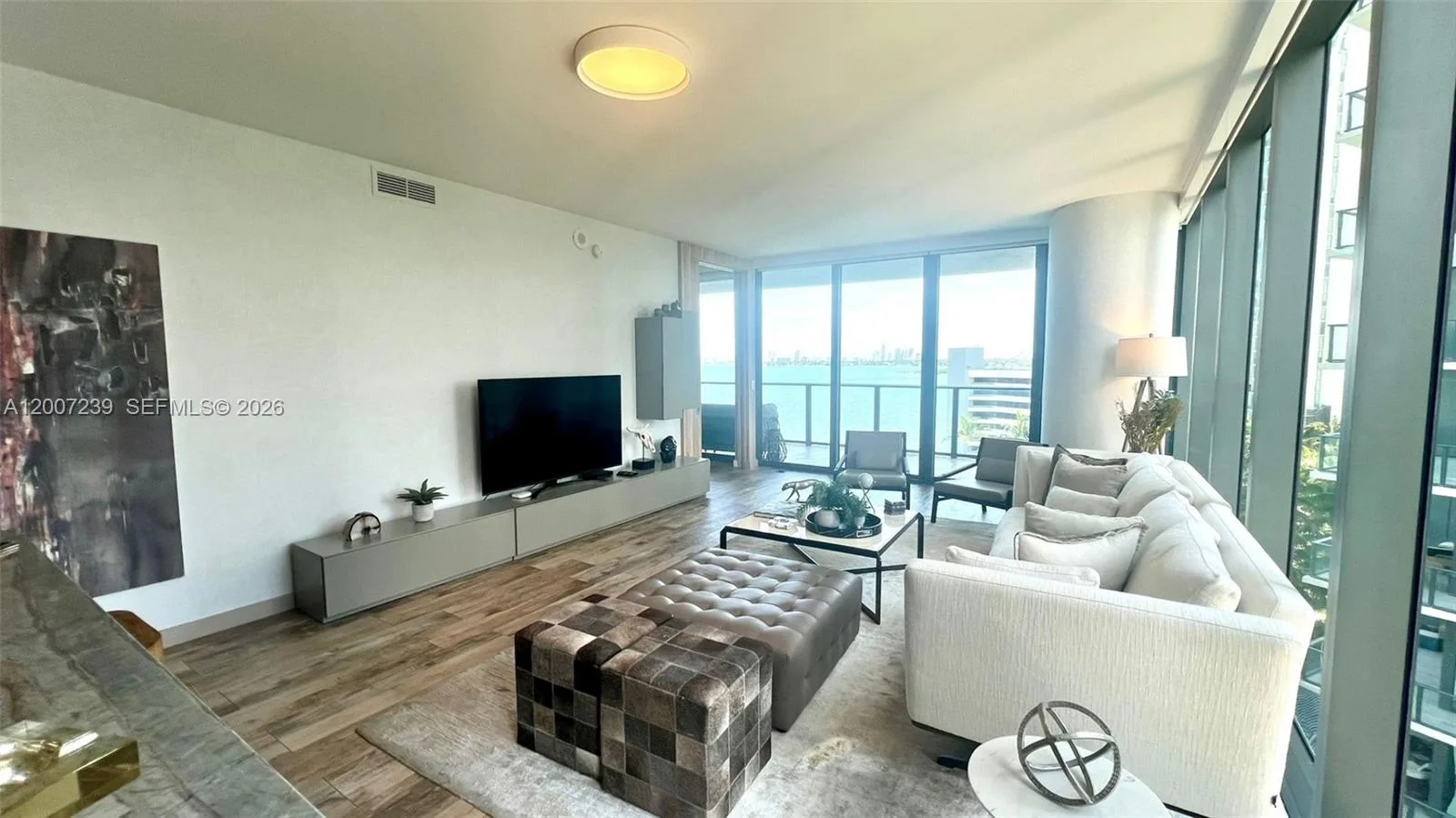 650 NE 32nd St # 1001, Miami, FL 33137 photo 2
