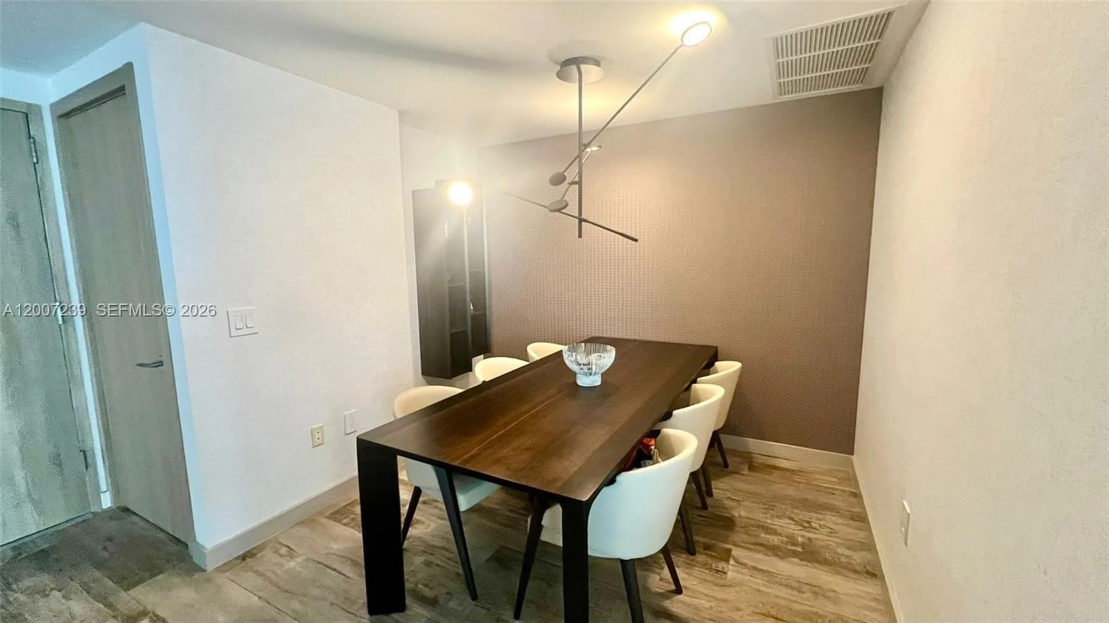 650 NE 32nd St # 1001, Miami, FL 33137 photo 3