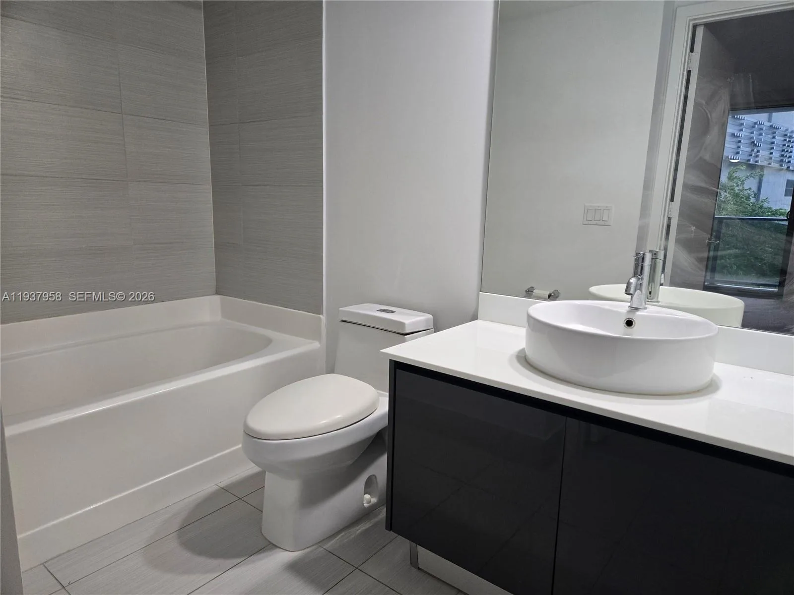 31 SE 6th St # 503, Miami, FL 33131 photo 8