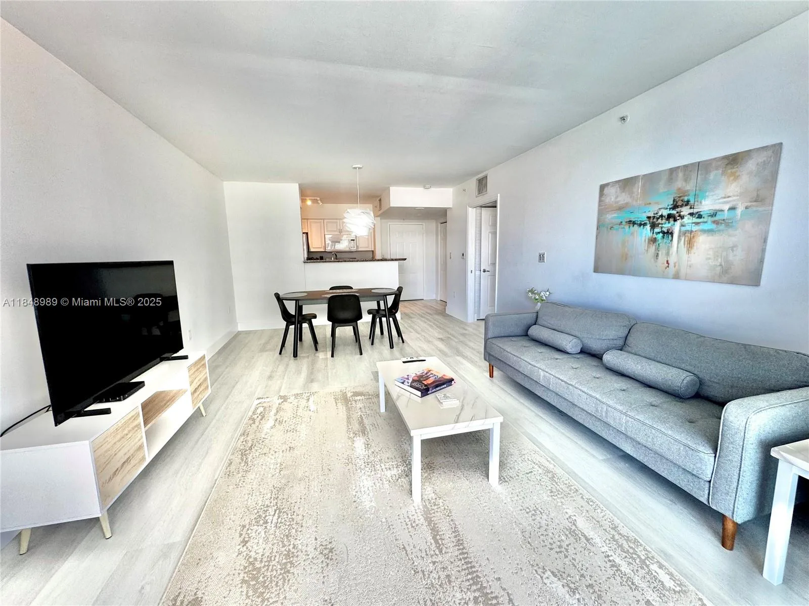 1155 Brickell Bay Dr # 906, Miami, FL 33131 photo 9