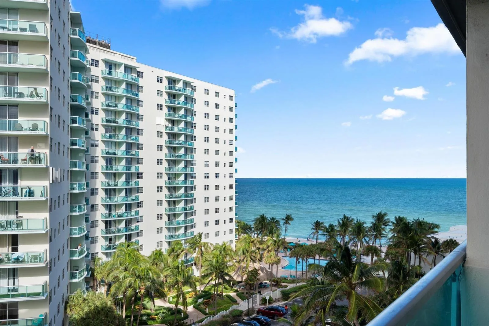 4001 S Ocean Drive # 8E, Hollywood, FL 33019