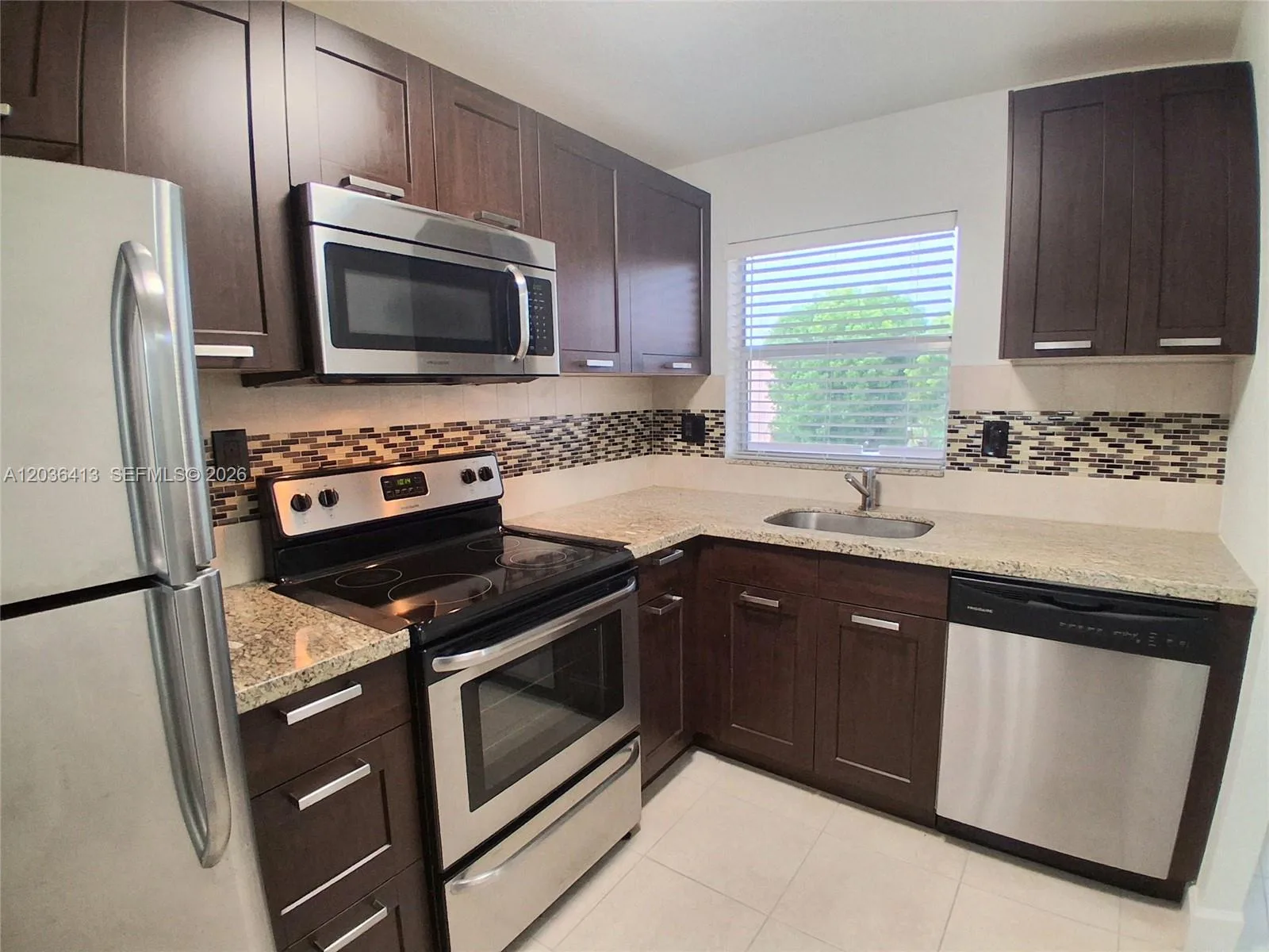 9460 Sunrise Lakes Blvd # 309, Sunrise, FL 33322 photo 3