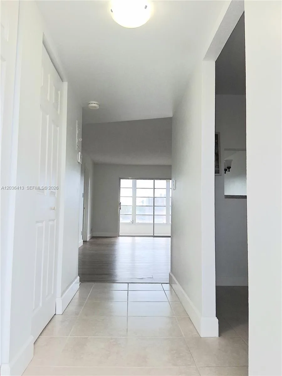 9460 Sunrise Lakes Blvd # 309, Sunrise, FL 33322 photo 6