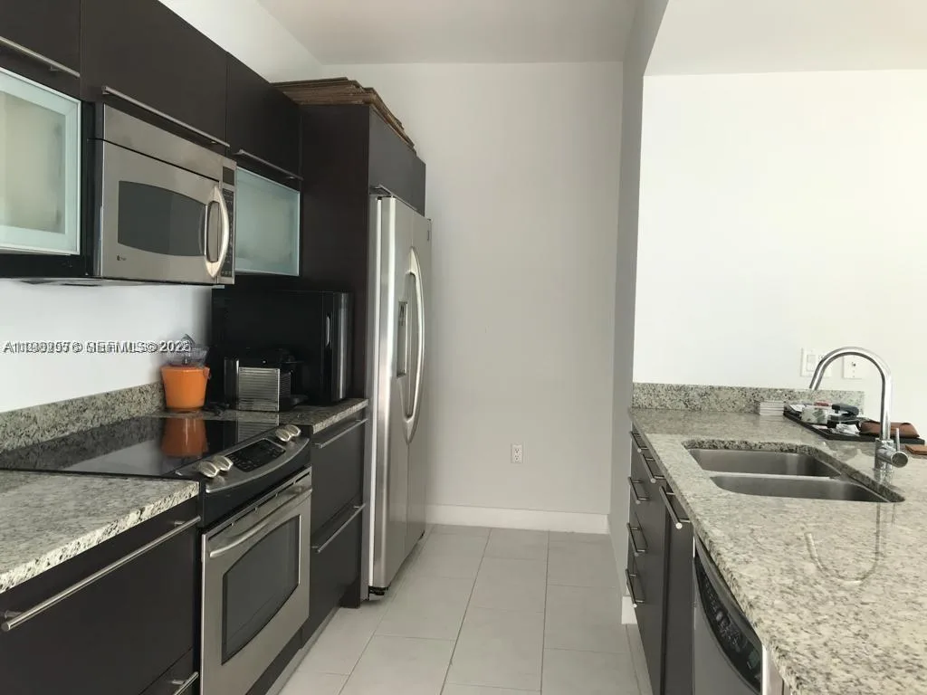 950 Brickell Bay Dr # 2001, Miami, FL 33131 photo 4