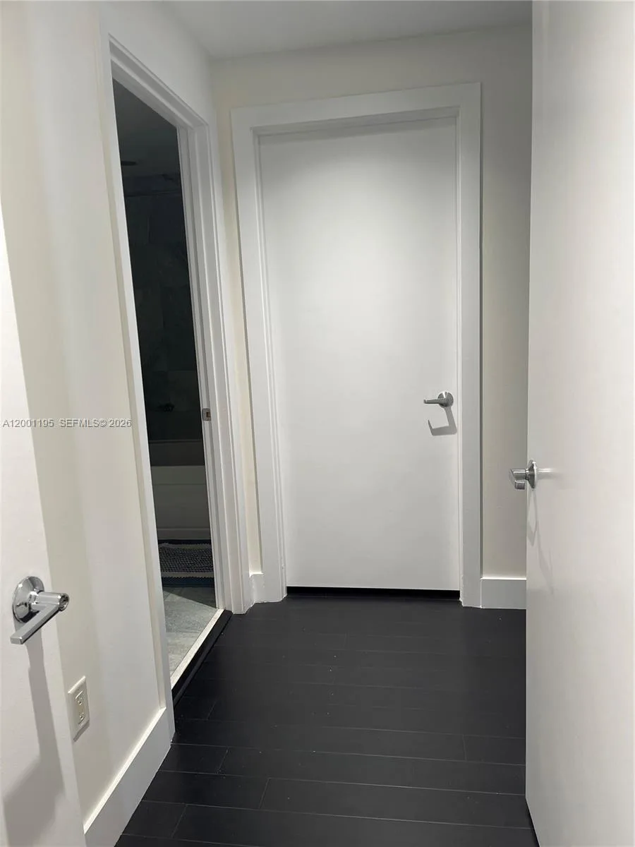 1050 Brickell Ave # 1820, Miami, FL 33131 photo 13