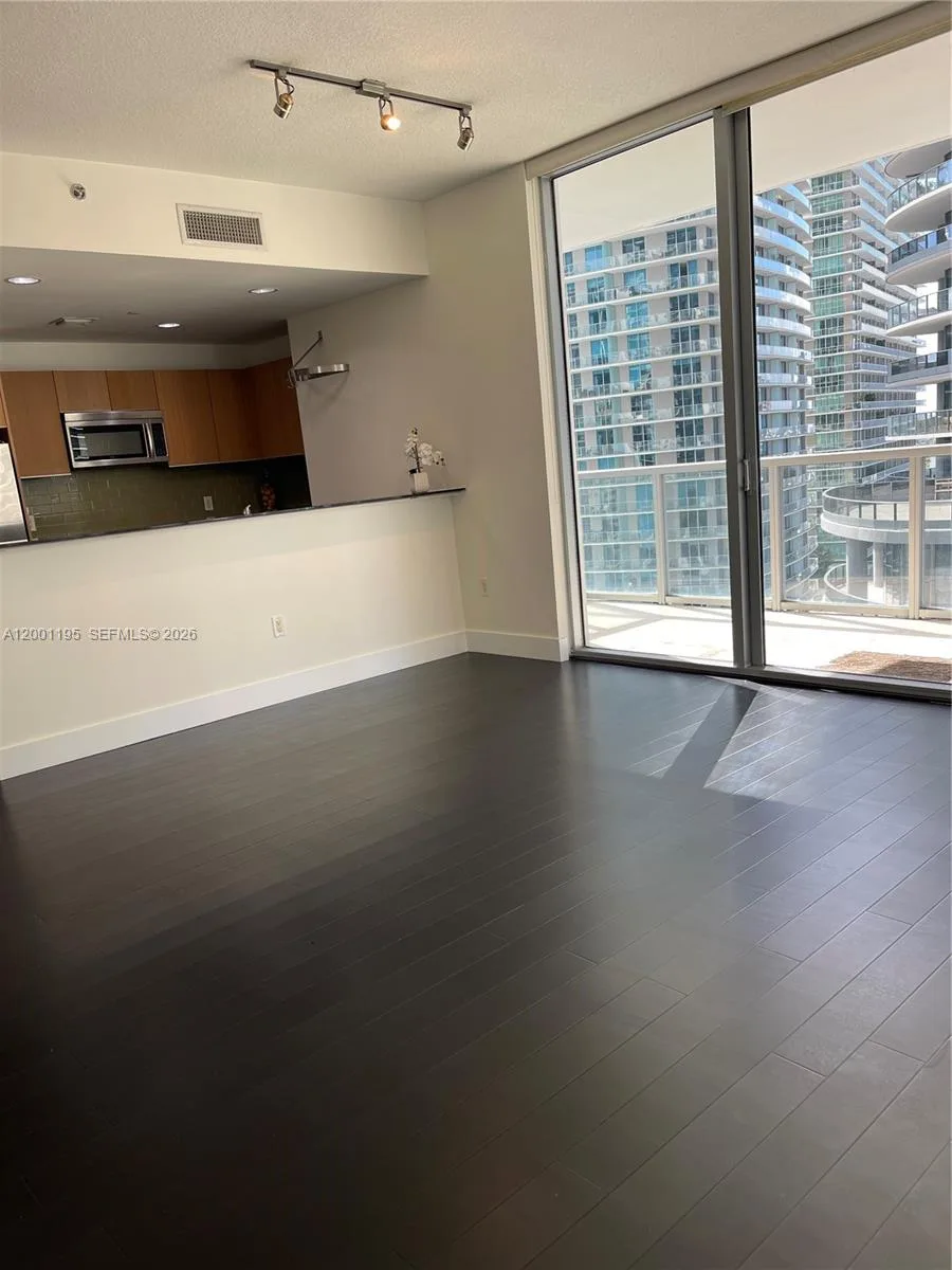 1050 Brickell Ave # 1820, Miami, FL 33131 photo 5