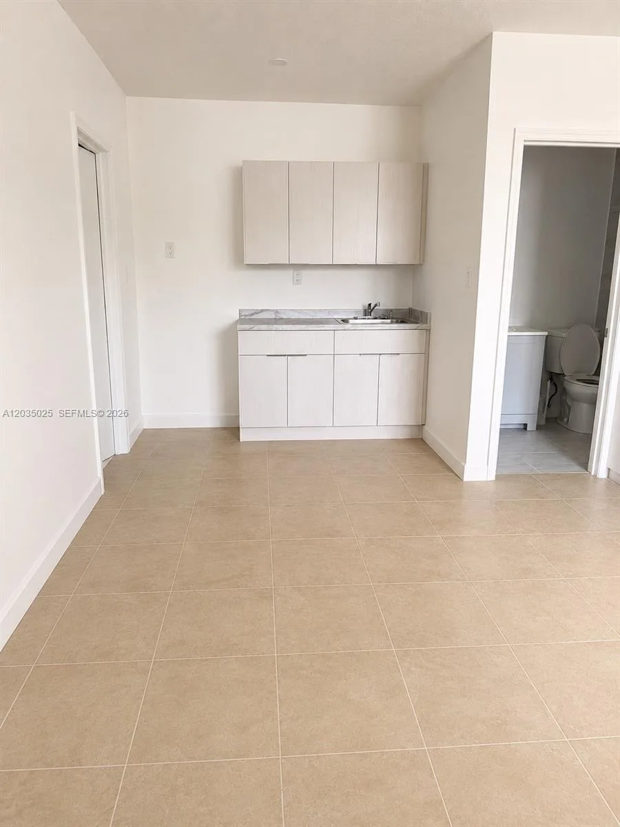 11931 SW 132nd Ave # Efficiency, Miami, FL 33186
