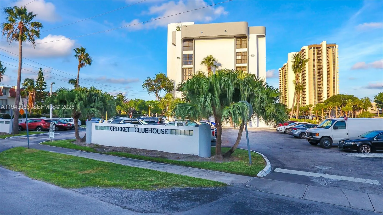 1650 NE 115th St # 505, Miami, FL 33181 photo 2