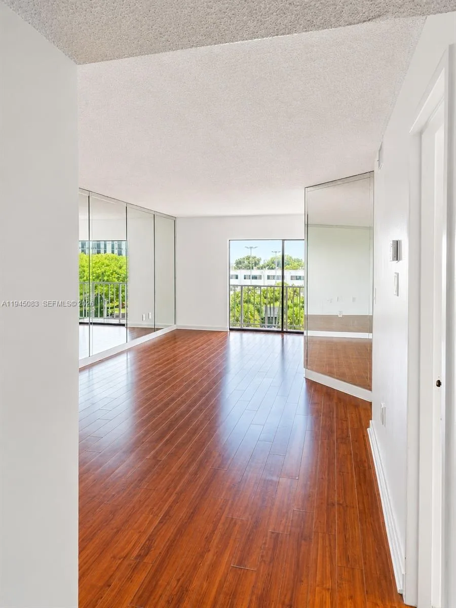 1650 NE 115th St # 505, Miami, FL 33181 photo 5