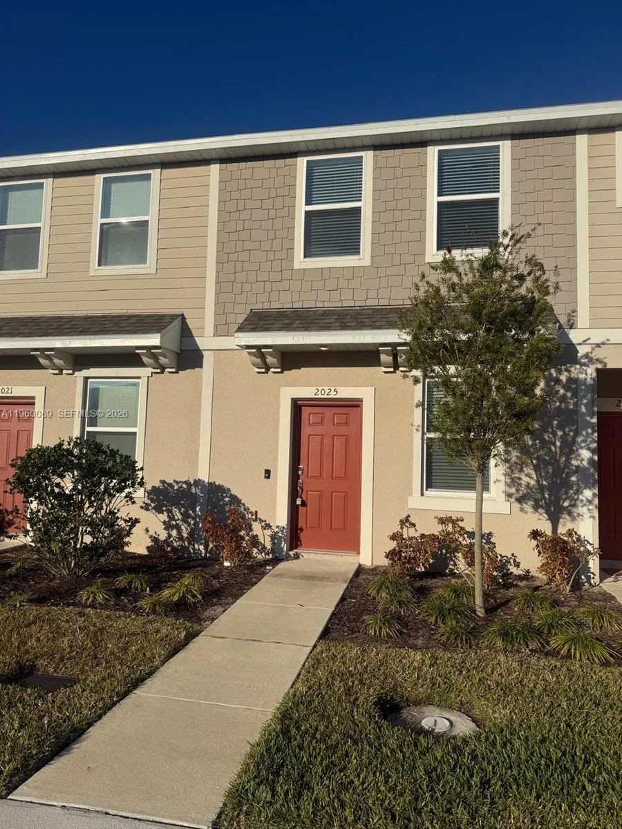 2025 VIEWFINDER # 2025, Kissimmee, FL 34758