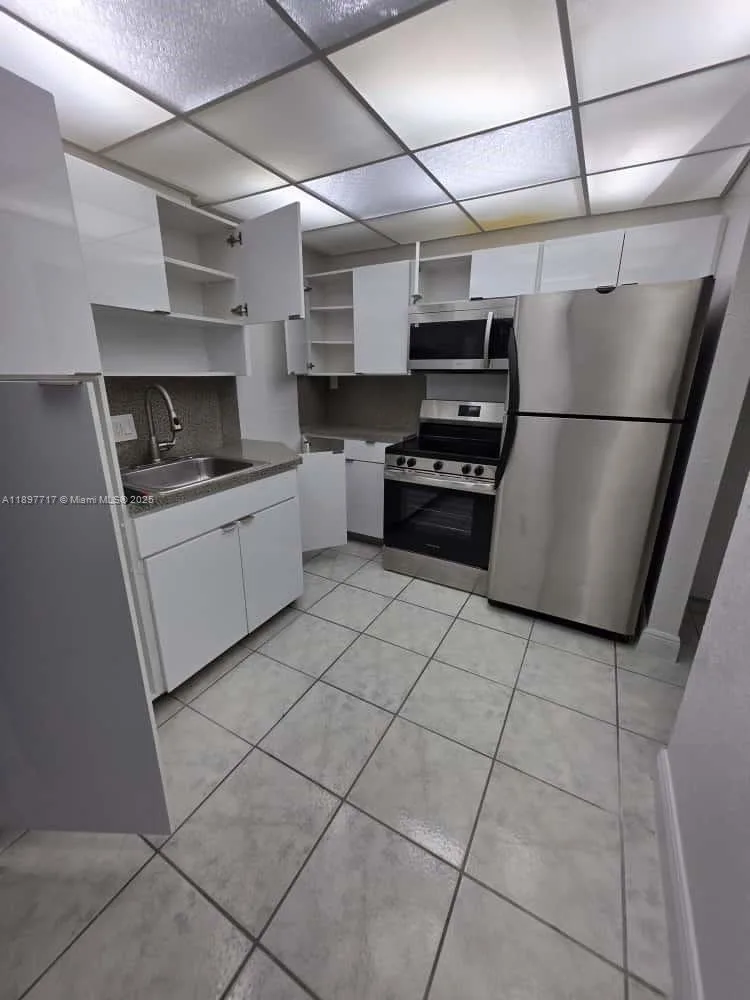 13499 Biscayne Blvd # 811, North Miami, FL 33181 photo 10