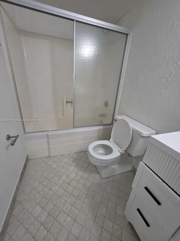 13499 Biscayne Blvd # 811, North Miami, FL 33181 photo 12