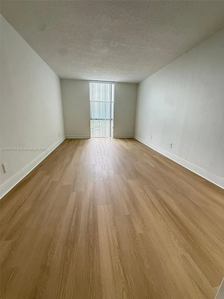 13499 Biscayne Blvd # 811, North Miami, FL 33181 photo 5
