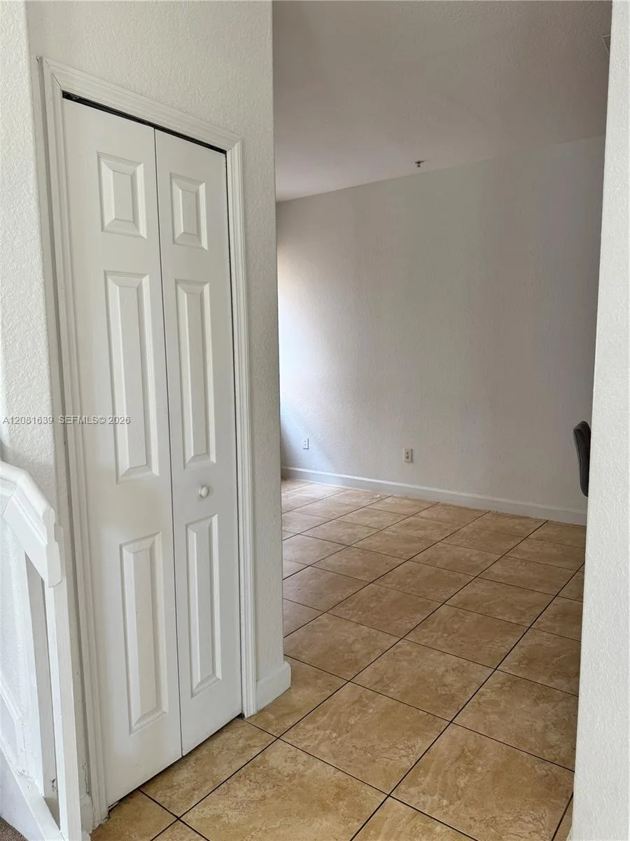 10242 NW 7th St # 204, Miami, FL 33172 photo 9