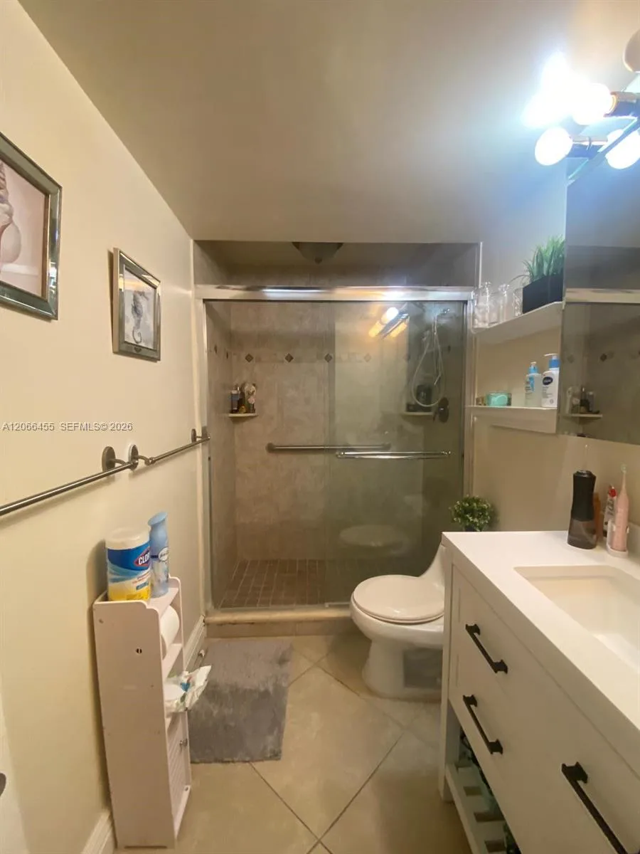 4164 Inverrary Dr # 415, Lauderhill, FL 33319 photo 10