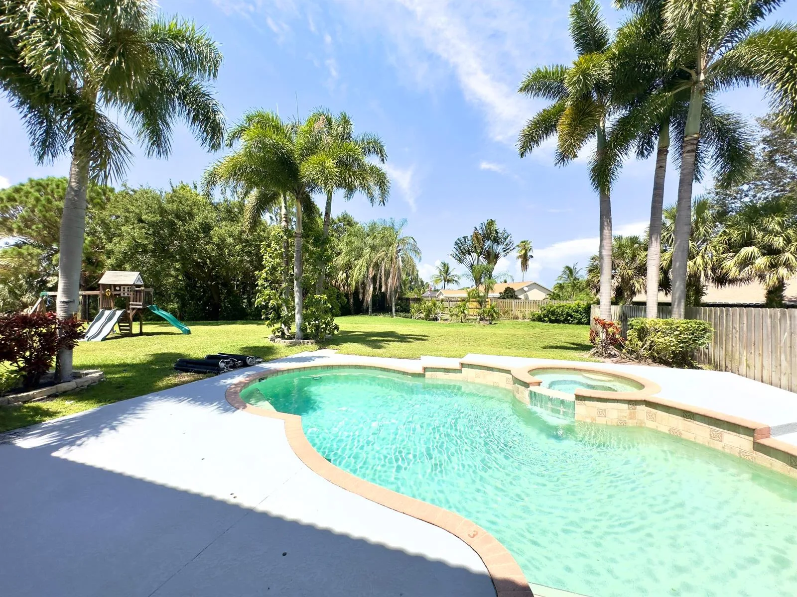 1118 Fosters Mill Drive, Boynton Beach, FL 33436