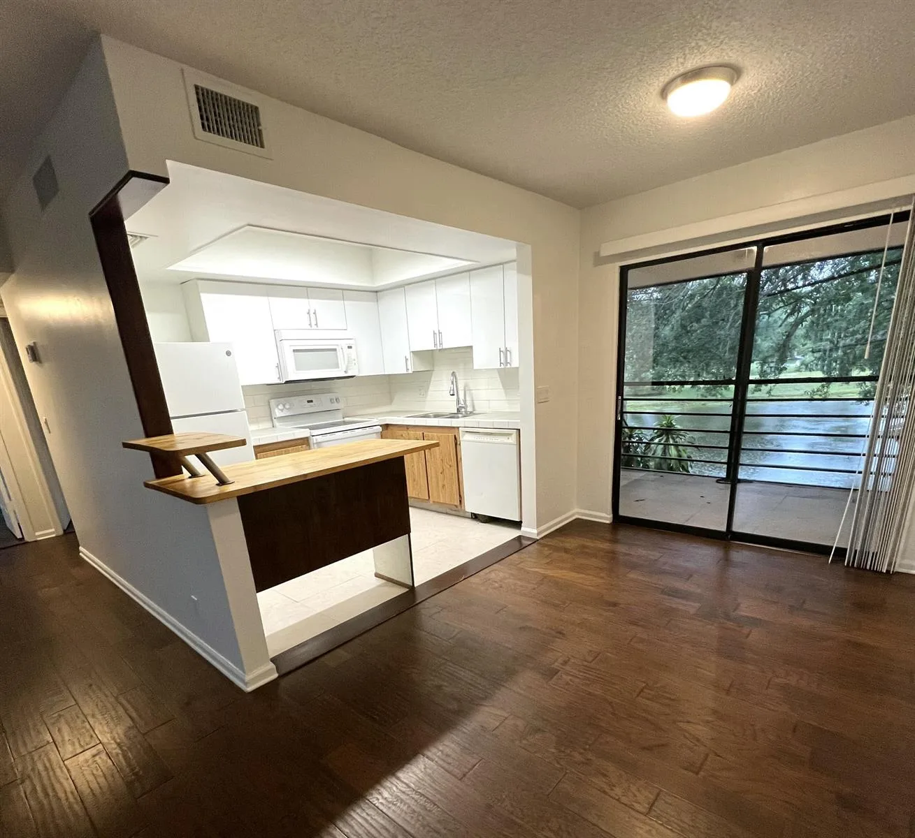 4205 OAK TERRACE Drive, FL 33463