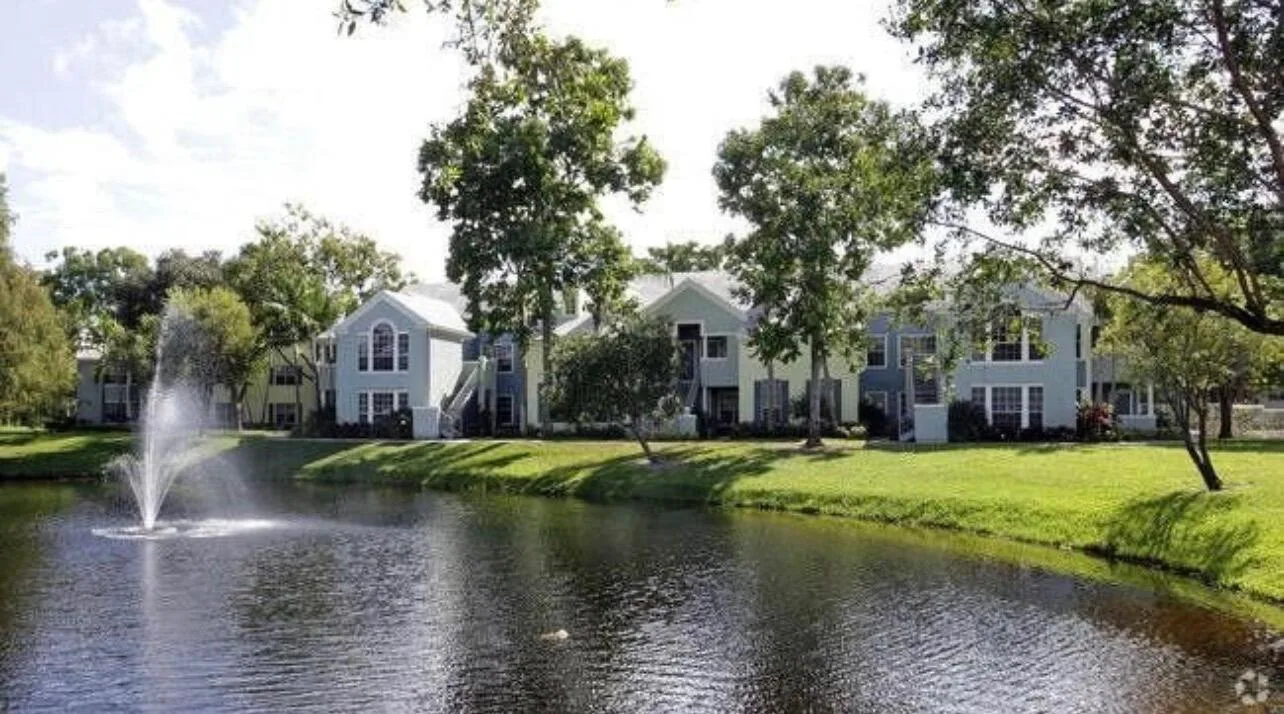 1000 Crystal Way # L, FL 33444
