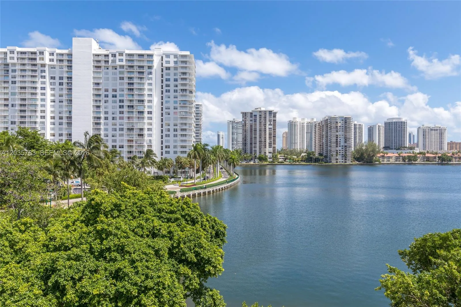 2780 NE 183rd St # 1607, Aventura, FL 33160