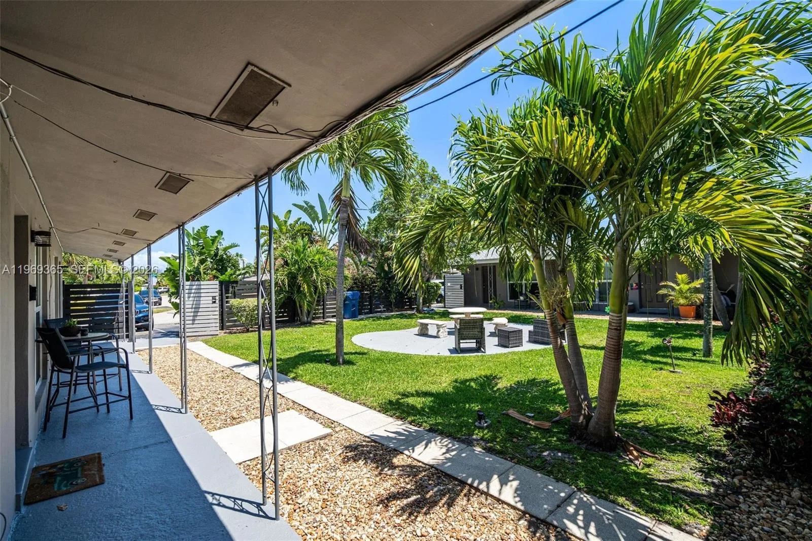 2201 NE 14th Ave, Wilton Manors, FL 33305 photo 3