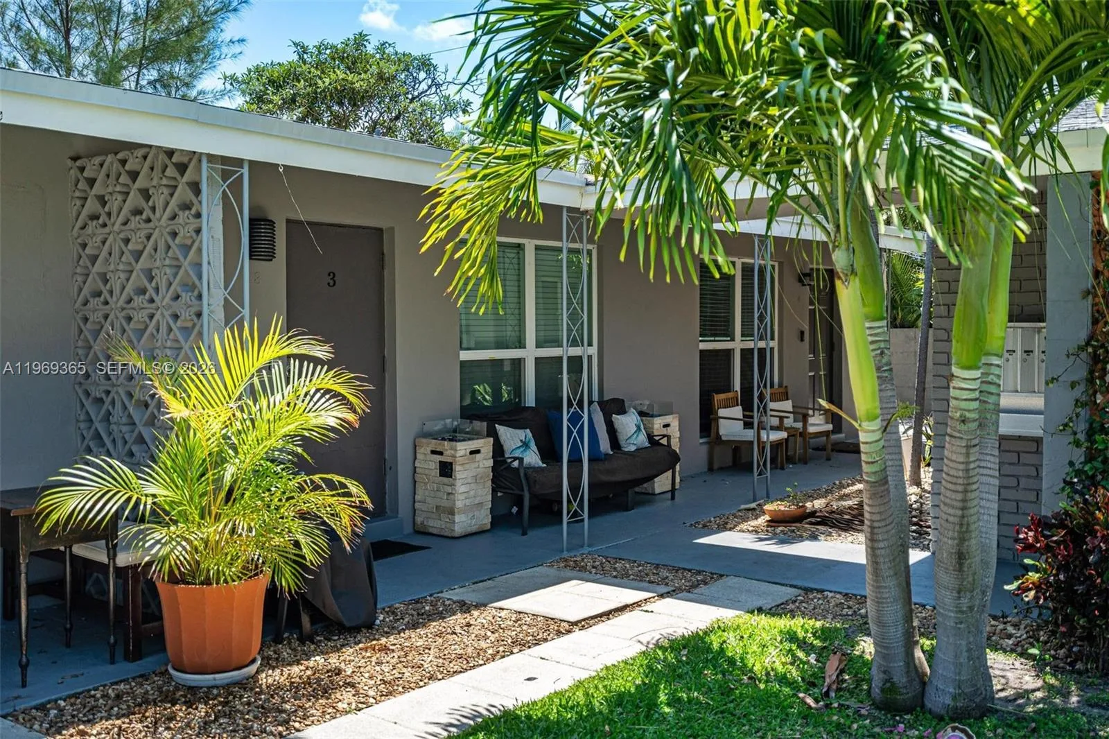 2201 NE 14th Ave, Wilton Manors, FL 33305 photo 8