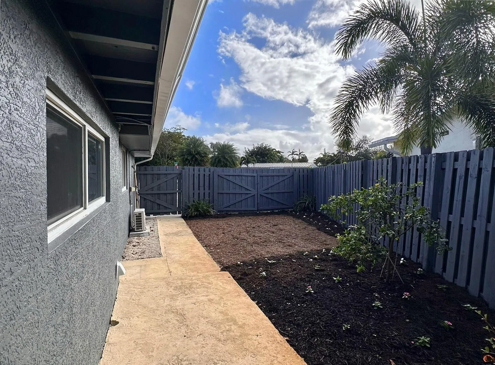 525 NE 27th Street, Wilton Manors, FL 33334 photo 6