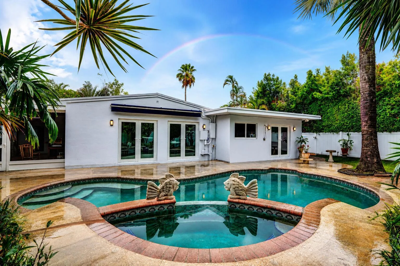 908 NE 16th Place, Fort Lauderdale, FL 33305
