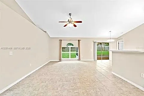 42 Pecan Loop, Ocala, FL 34472 photo 4