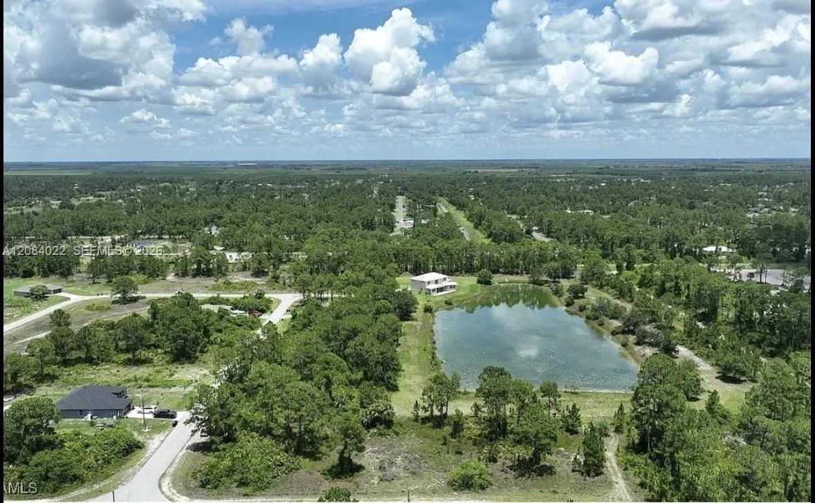 733 AZURE AVE, Other City - In The State Of Florida, FL 33974