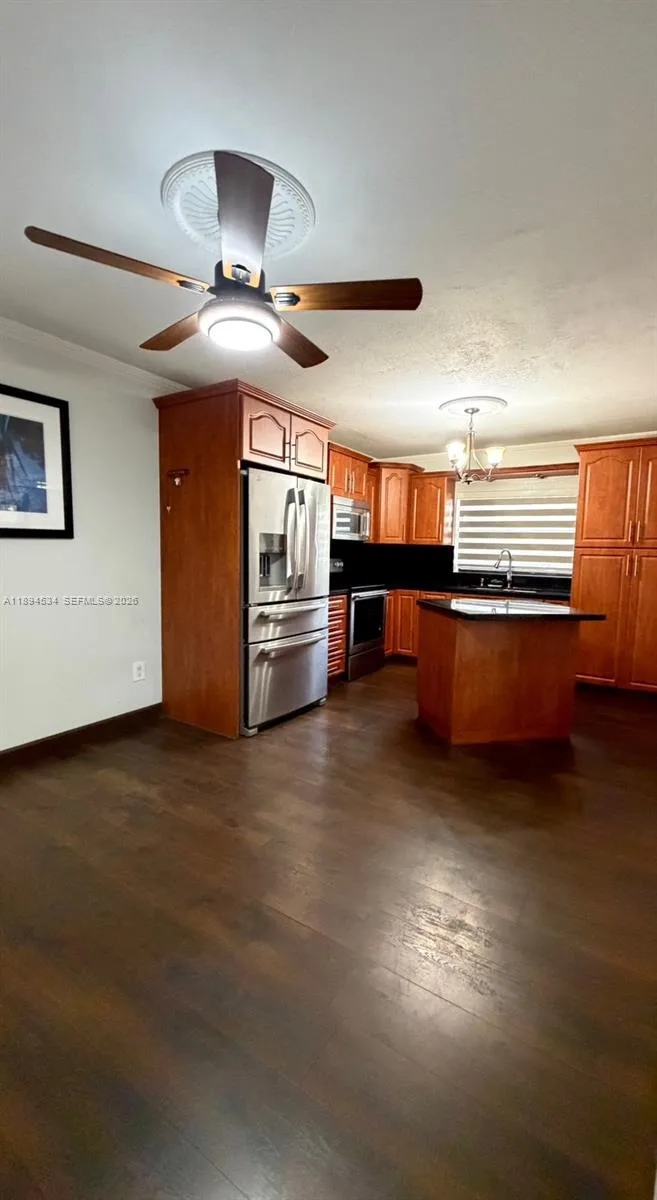 2450 W 67th Pl # 13-12, Hialeah, FL 33016 photo 6