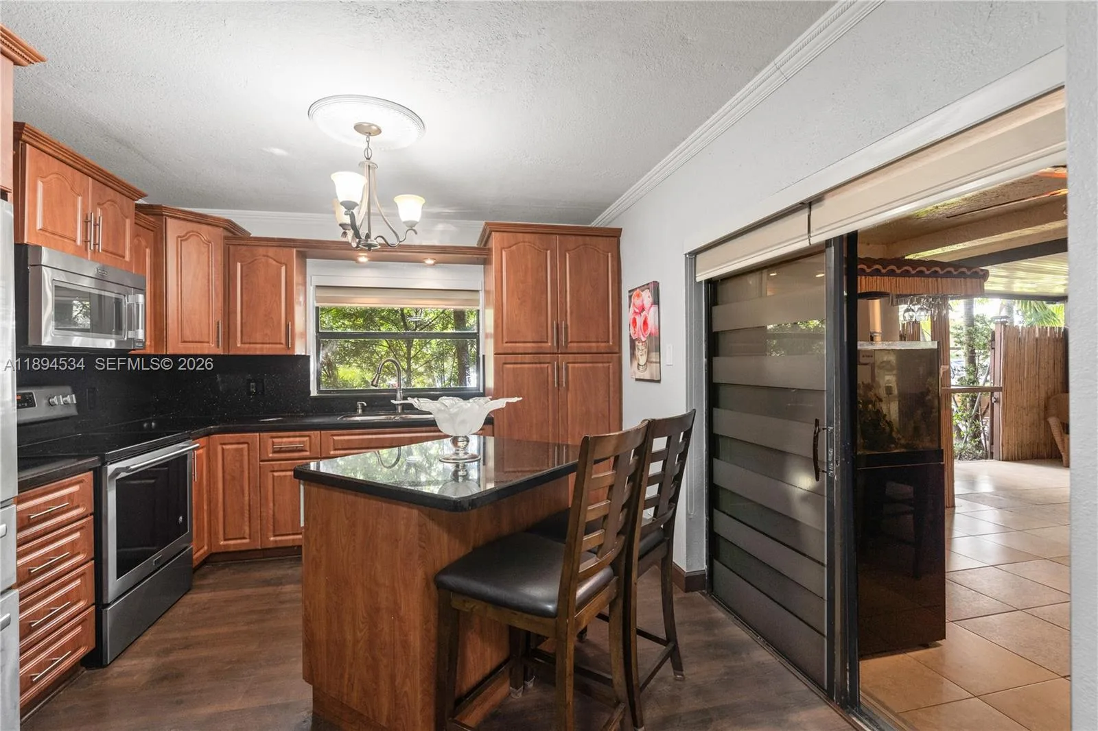 2450 W 67th Pl # 13-12, Hialeah, FL 33016 photo 8