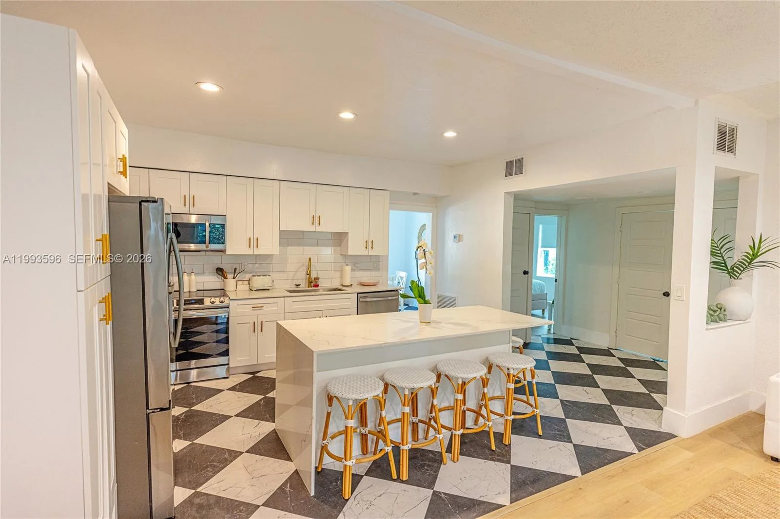 745 NW 47th Ter, Miami, FL 33127 photo 5