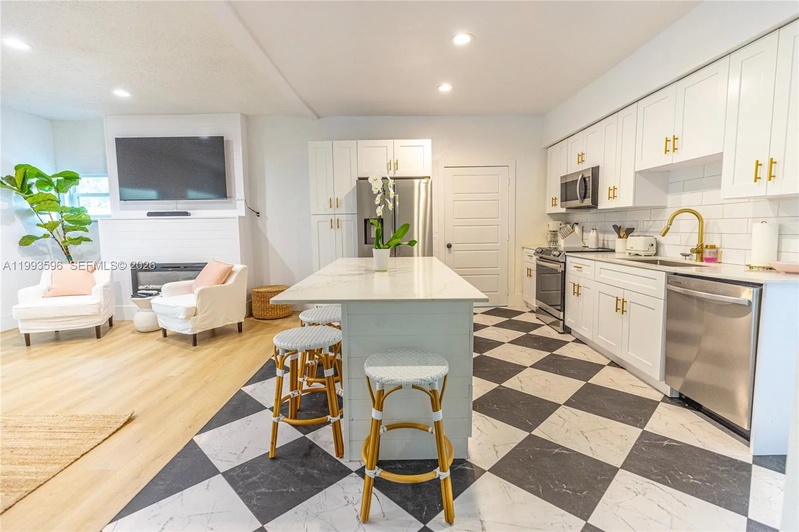745 NW 47th Ter, Miami, FL 33127 photo 6