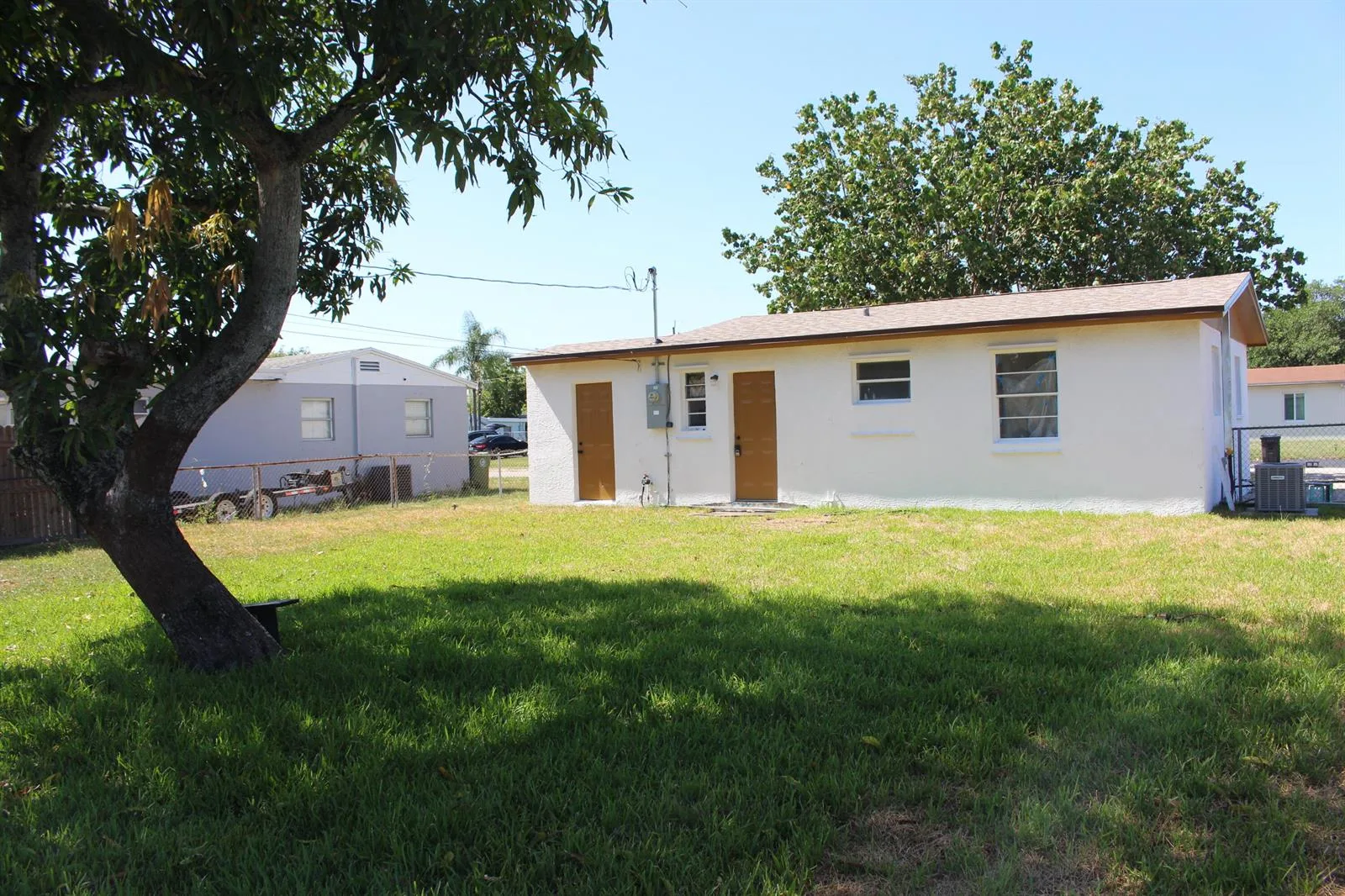2304 NW 15TH Court, Fort Lauderdale, FL 33311 photo 2