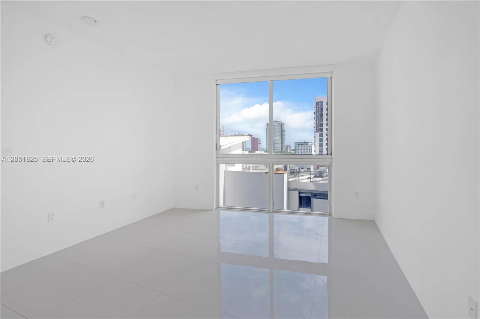 1010 SW 2nd Ave # 1003, Miami, FL 33130 photo 10