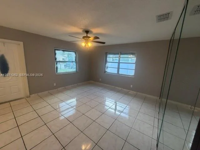 2571 NW 5th St, Pompano Beach, FL 33069 photo 4