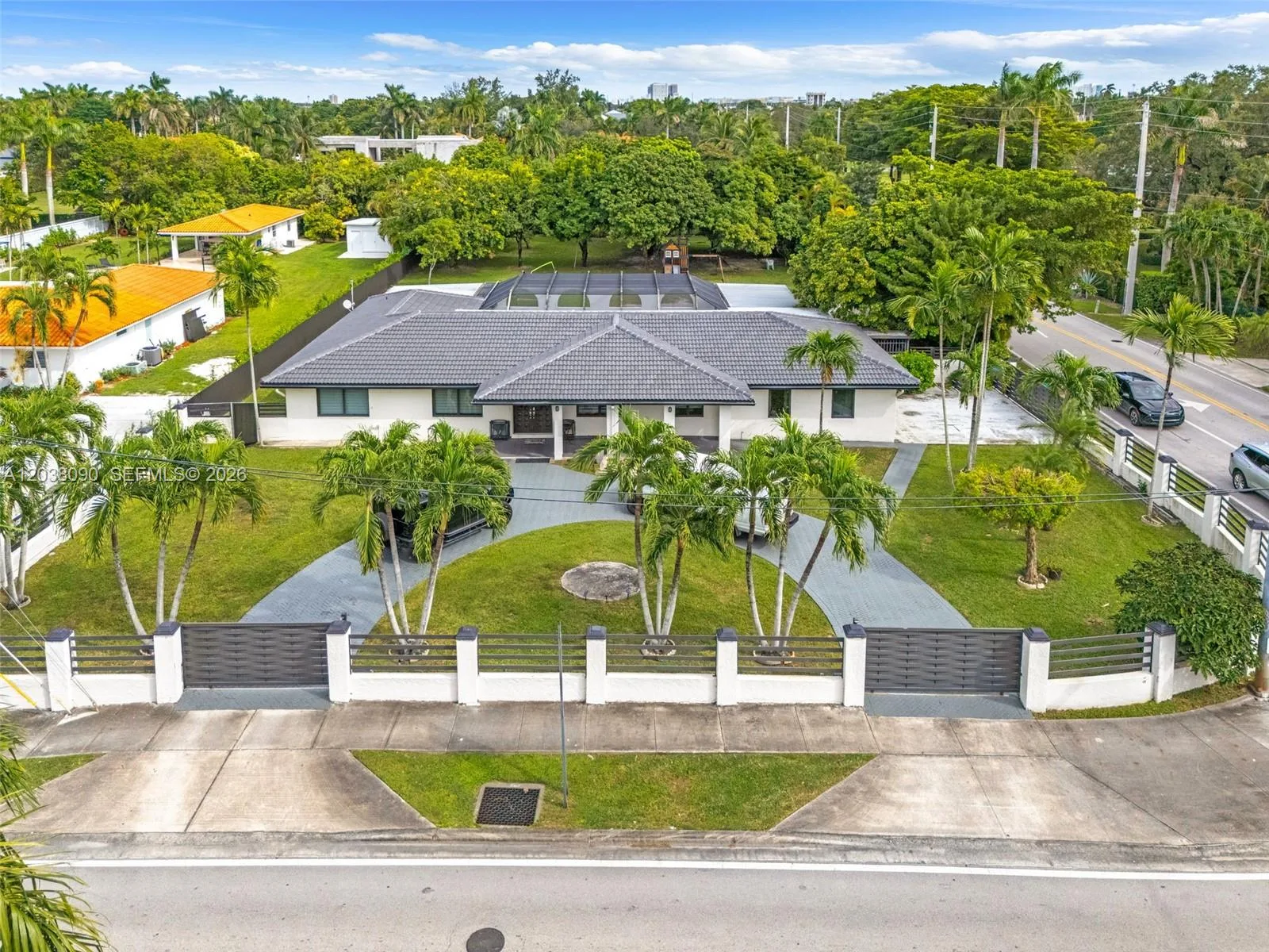 551 SW 127th Ave, Miami, FL 33184