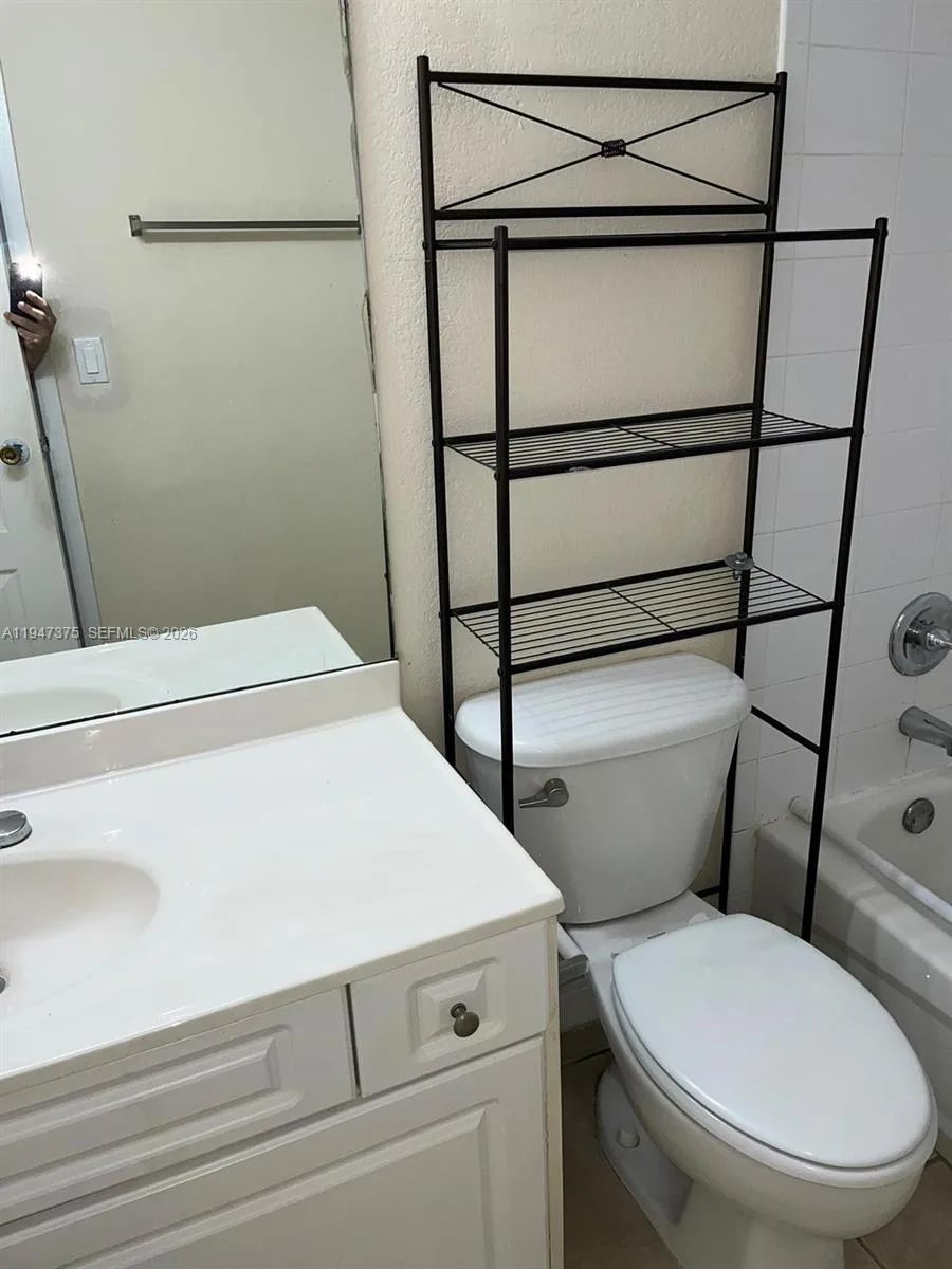 5221 Geneva Way # 302, Doral, FL 33166 photo 11
