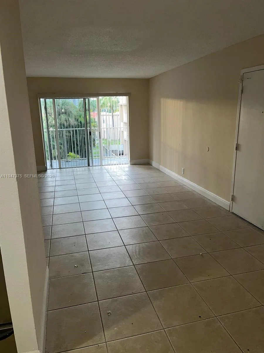5221 Geneva Way # 302, Doral, FL 33166 photo 5